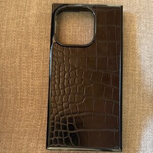 Elegant Black Crocodile Pattern Phone Case fits 16 pro
